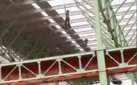 Caida en construccion